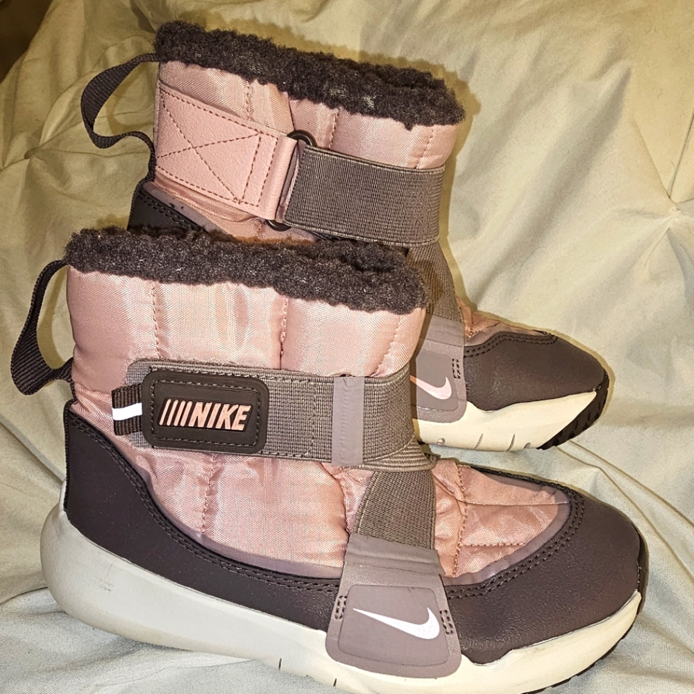 Nike Kids Flex Advance Snow Boots, Size 13